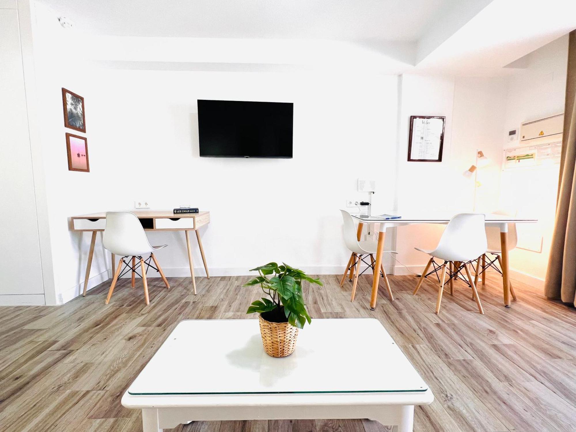 Prime Garden-view Apartment *